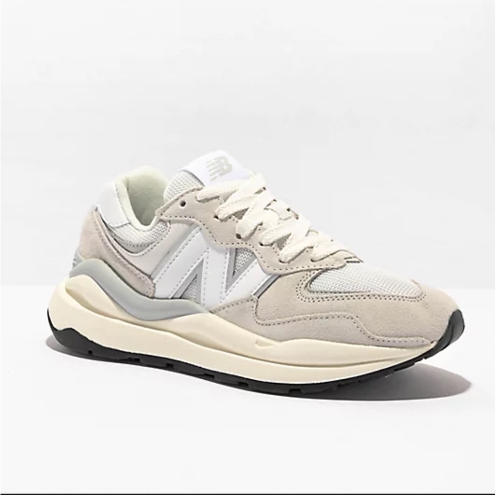 New Balance 5740 Nimbus, Sea Salt, & White Low Top Sneaker Shoes, 8.5 W